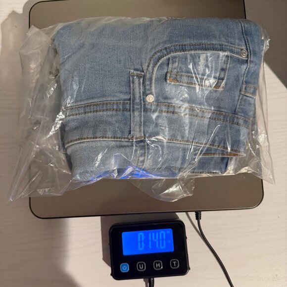 NWT Celebrity Pink Womens Denim Overall Shorts Button Front & Frayed Hem Size S - Picture 10 of 10